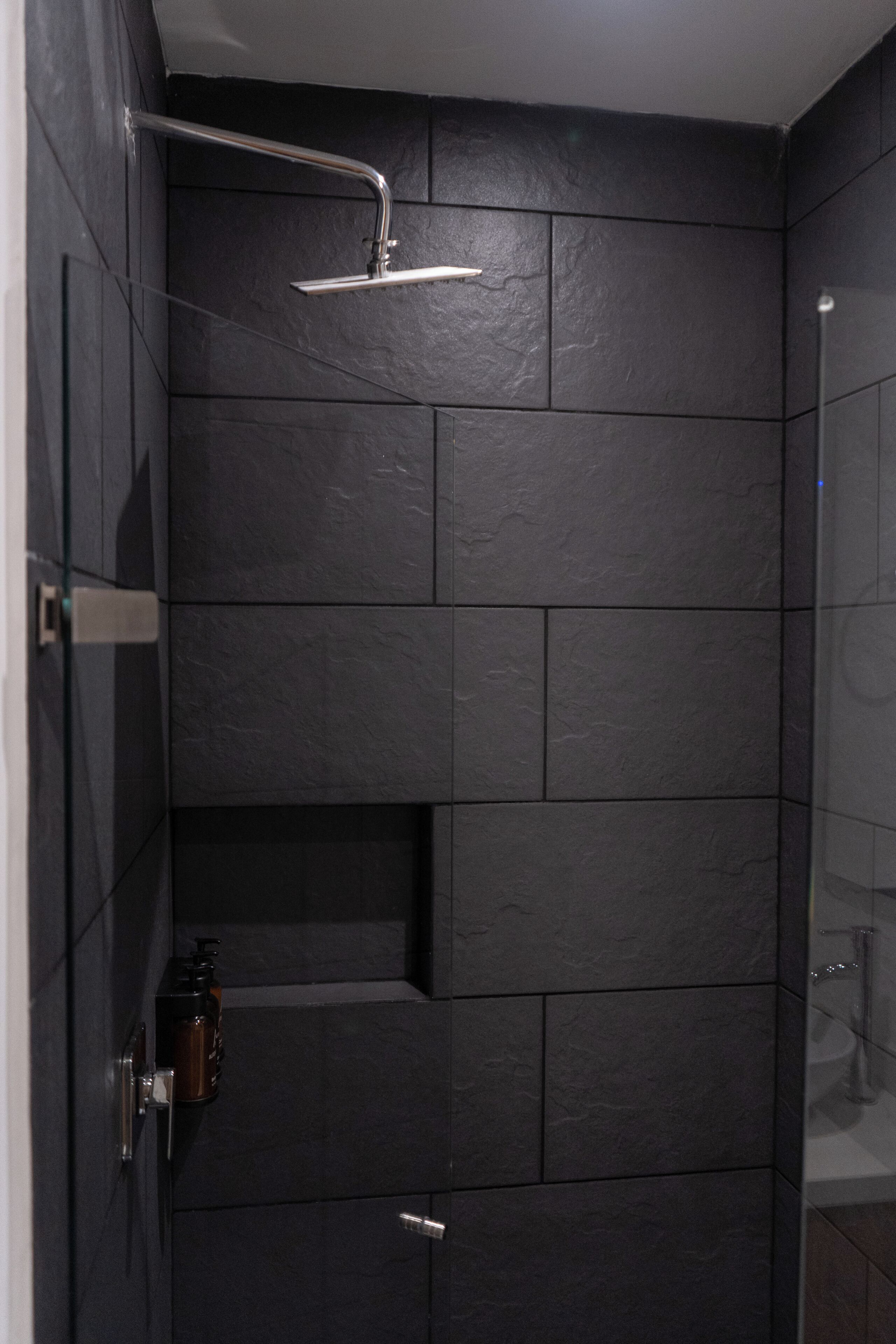 Deluxe Suite, City View | Bathroom