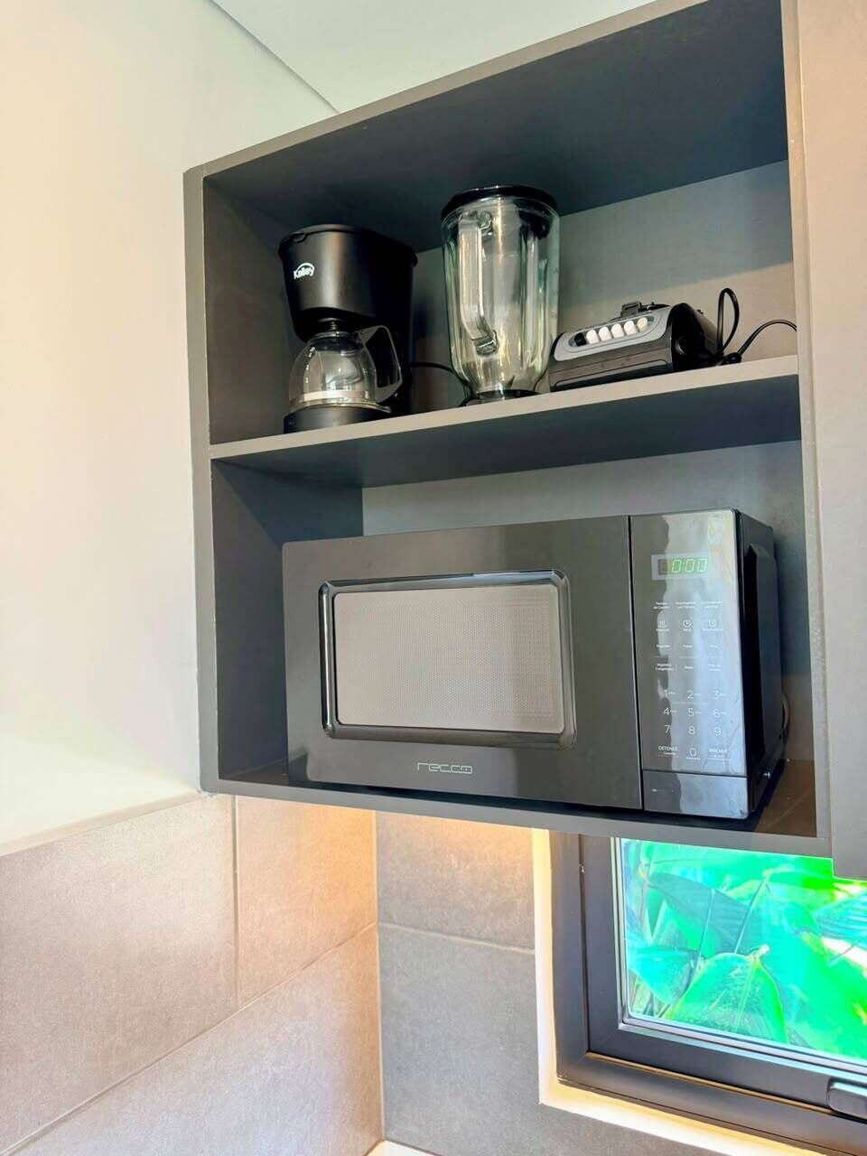 豪華套房, 城市景觀 | 私人廚房 | 小冰箱、微波爐、爐台、鍋具/餐盤/廚房用品
