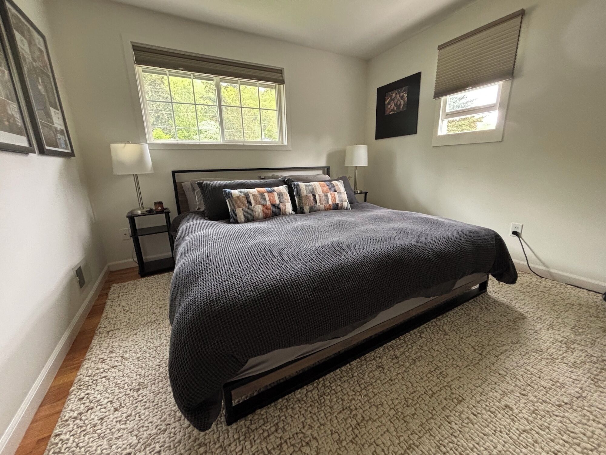 WiFi, bed sheets