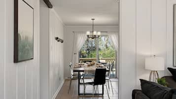 House (4 Bedrooms) | Interior