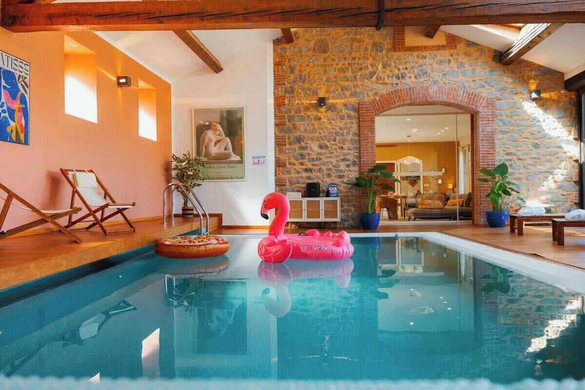 Indoor pool, a heated pool. Casa Vamaë | Heated pool & cinema