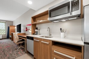 Coffee/tea maker, fridge, microwave, dishwasher