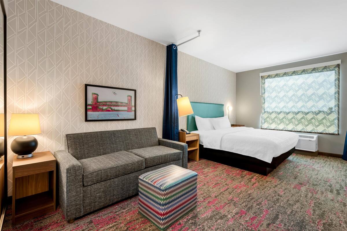 In-room safe, iron/ironing board, free WiFi, bed sheets