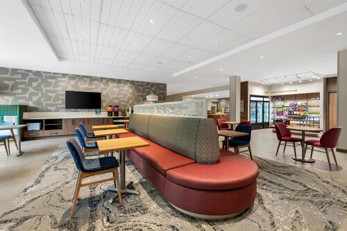 Home2 Suites by Hilton Sneads Ferry North Topsail Beach