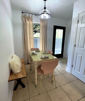 Dining - THE BELLE - Close to Downtown NOLA! Walk to the Naval Air Station Joint Reserve! (Belle Chasse)