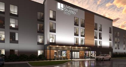 LivSmart Studios Hilton Pensacola I-10 North Davis Hwy