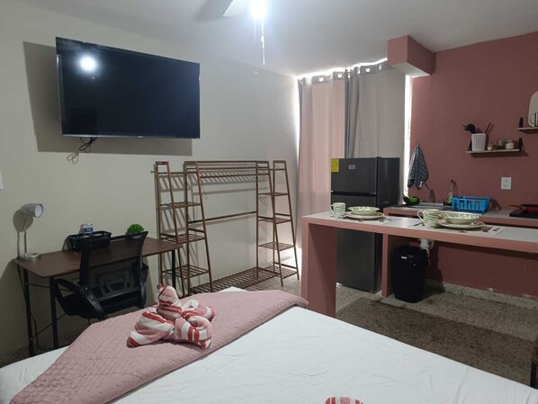 1 bedroom, internet, bed sheets