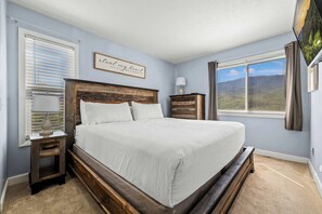 2 chambres, fer et planche à repasser, Wi-Fi, draps fournis