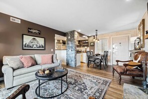 TV, fireplace - Serene Mountain View, Private Balcony, Indoor Pool (Gatlinburg)