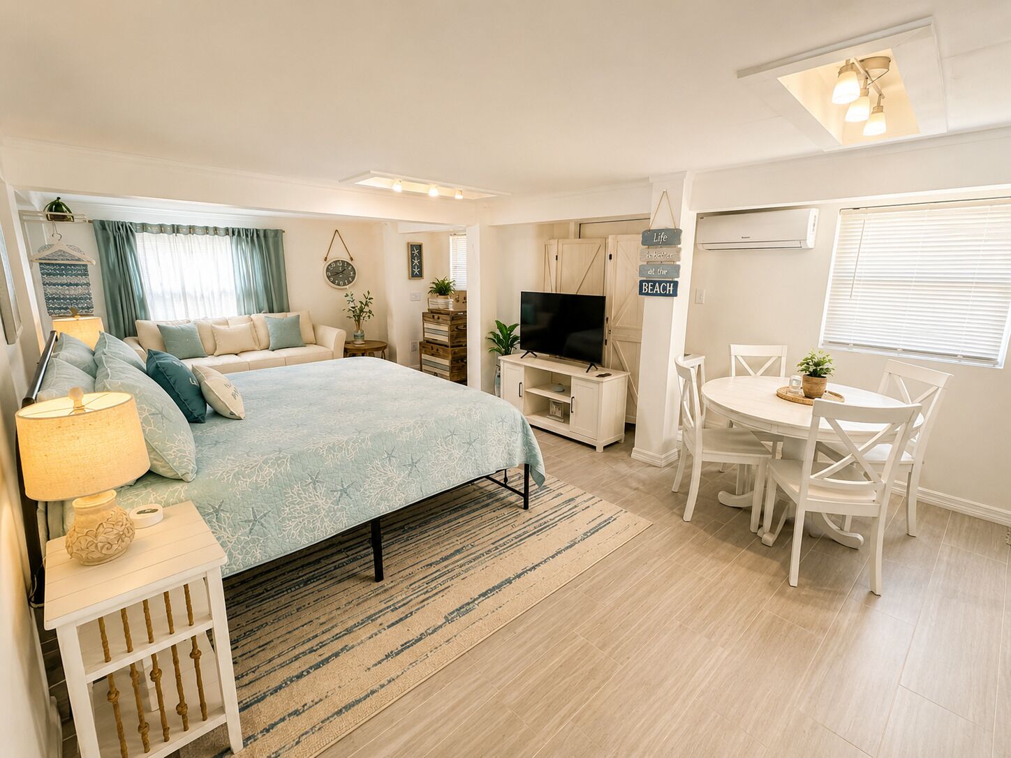 3 bedrooms, desk, iron/ironing board, free WiFi