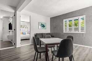 Dining - Balandras Beach Stay 1 Beach & Pool Access (Dorado)