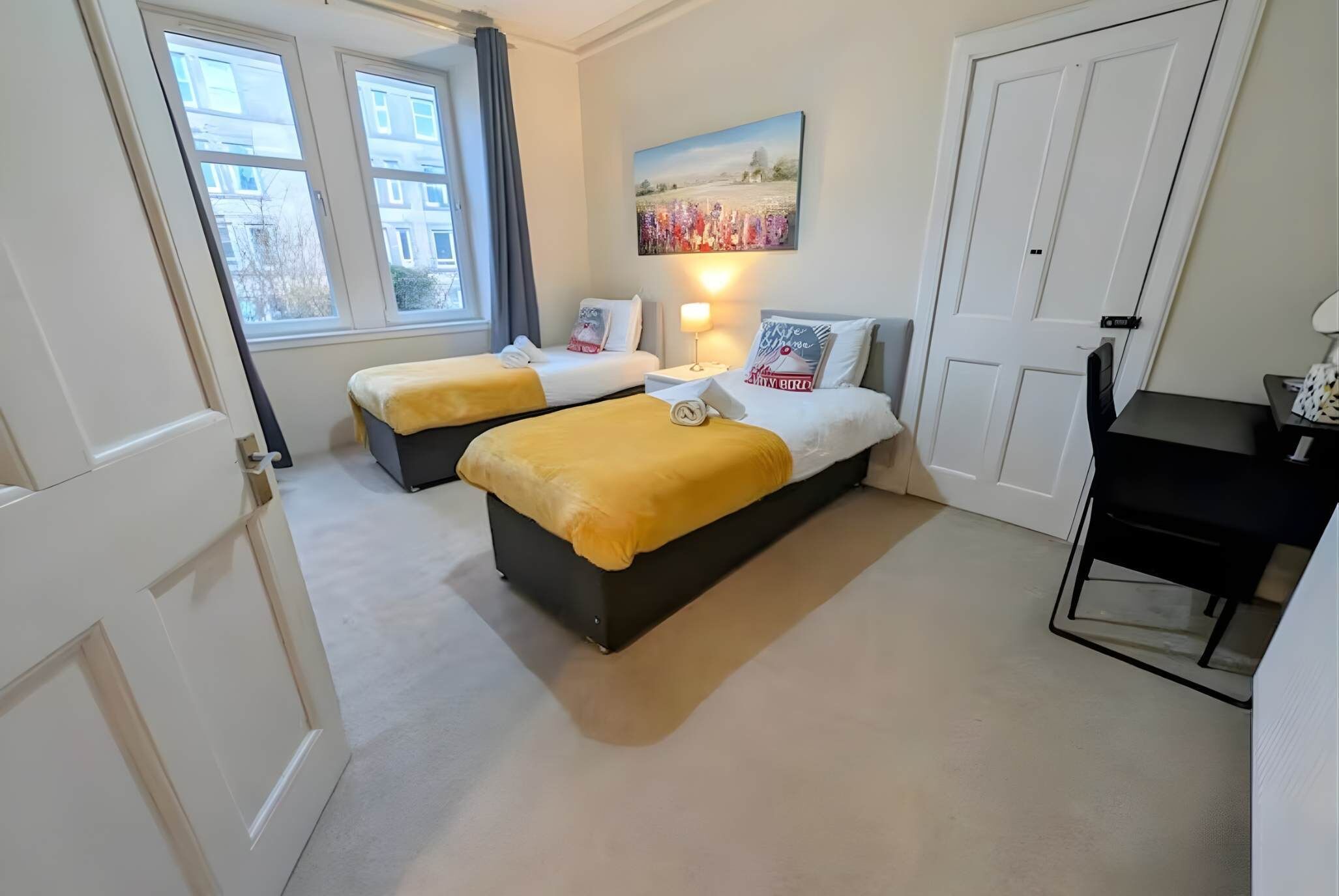 2 bedrooms, desk, iron/ironing board, travel crib