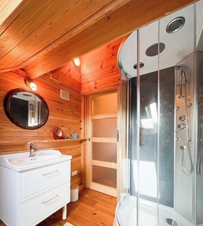 Shower - La Mérigue - THEDIRAC - Gîte (THEDIRAC)