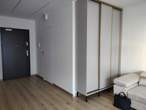 Studio, Patio | Interior - LILY APART Riverside Portovo Apartments (Gdańsk)