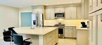 Premium 5BR Home âą Great for Extended Visits