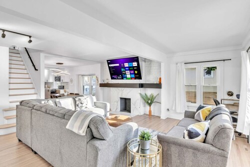 Elegant Haven: 4BR/3BA Retreat-Ideal for LongStays