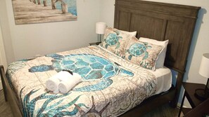 Room - The Turquoise Turtle, Sleeps 4, Oceanview at the Maravilla (Galveston)