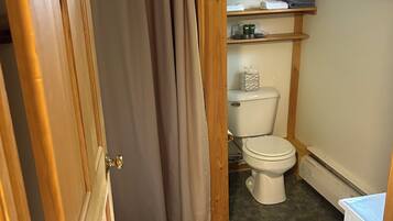 Dusche, Handtücher, Seife, Toilettenpapier