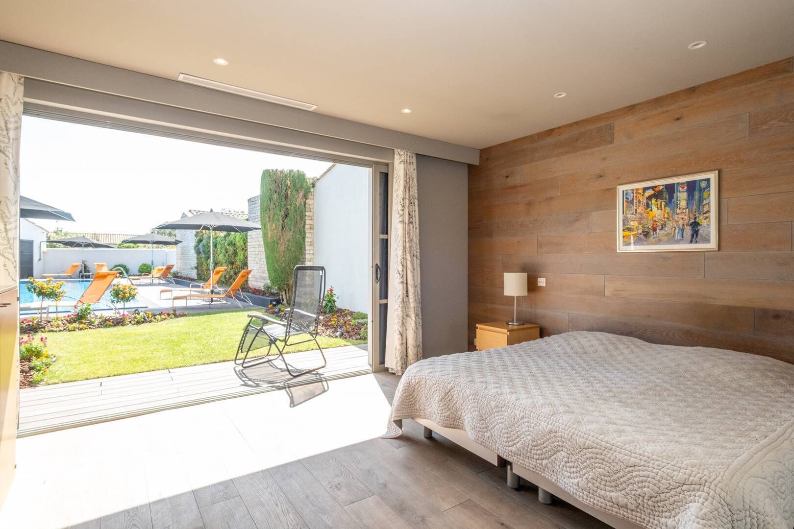 8 bedrooms, WiFi (free)