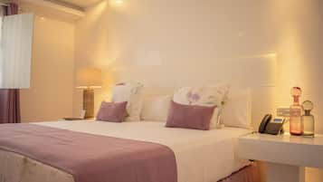 Deluxe Suite, Balcony, Garden View