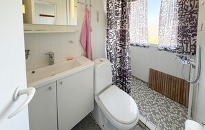 Shower - 2 bedroom nice home in Sydals (Sydals)
