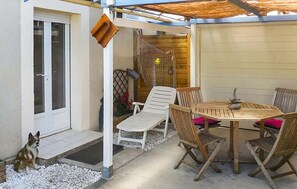 Outdoor dining - Nice home in Lanton with WiFi (Lanton)