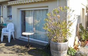 Terrace/patio - Nice home in Lanton with WiFi (Lanton)