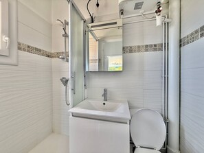 Bathroom - CAP D'AGDE - Plage de la Roquille // Réf 0321 (CAP D'AGDE)