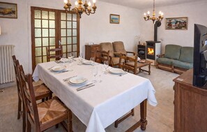 Dining - 3 bedroom cozy home in Melgven (Melgven)