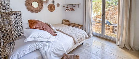 4 bedrooms, free WiFi