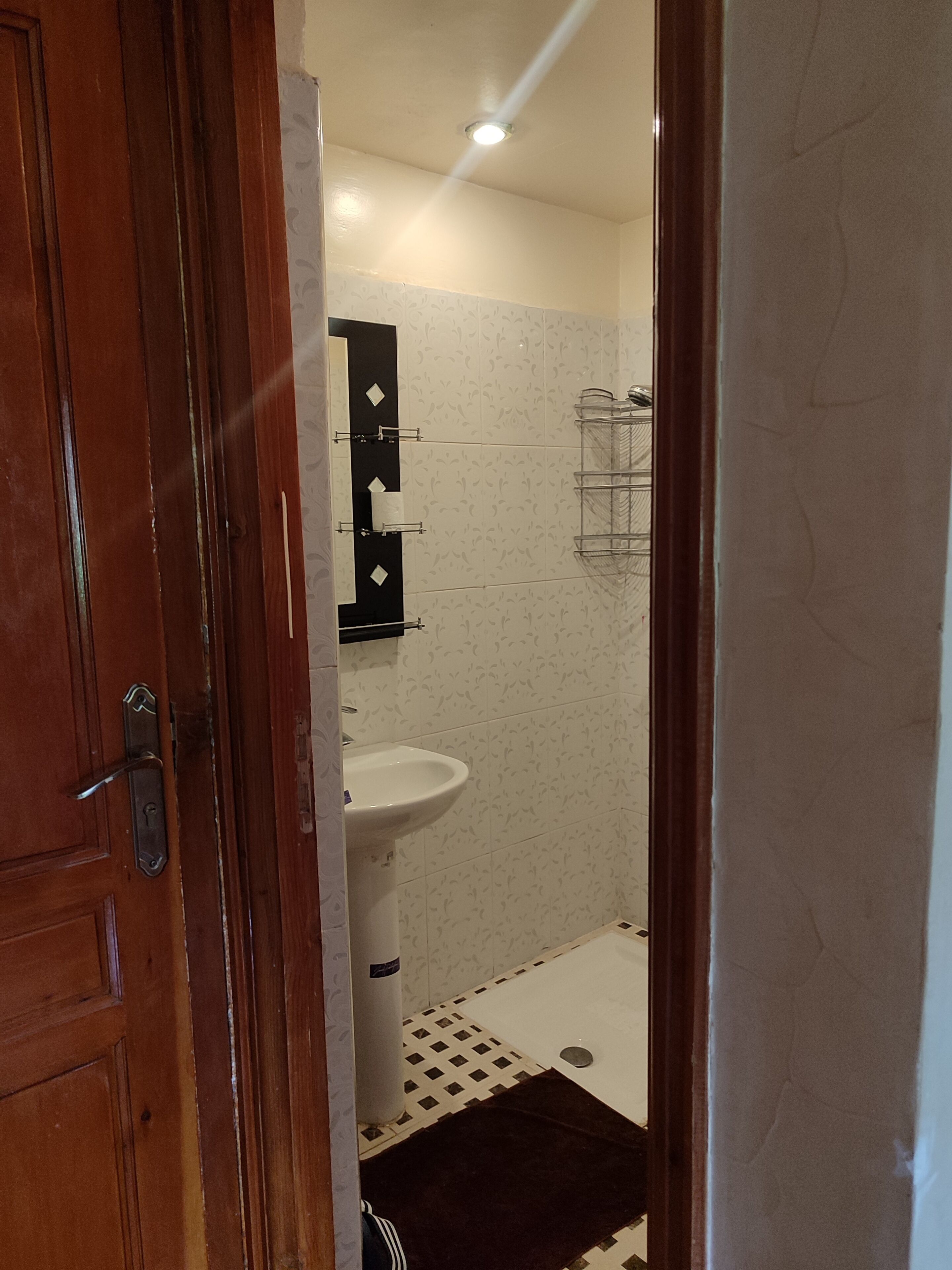 Ducha, toallas, jabón, shampoo