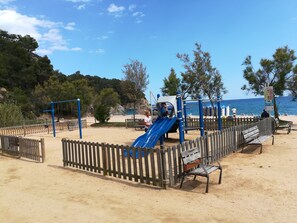 Children’s area - Vacation home, private pool heatable, sea view, Tossa de Mar, quiet, close to the beach, (Tossa de Mar)