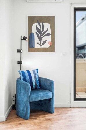 Interior - LaneStay - 3B2B Bright Apartment with Free Parking (St Kilda)