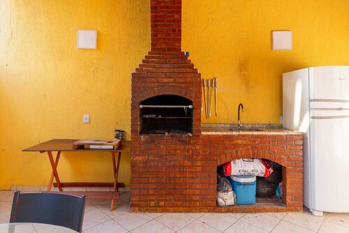 Cozy house in a gated community, 5 minutes from Recreio Beach, Rio de Janeiro.