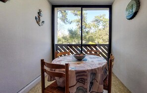 Dining - Appartement proche plage (Saint-Georges-de-Didon)