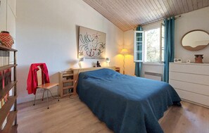 4 chambres, fer et planche à repasser, lit parapluie, Wi-Fi gratuit