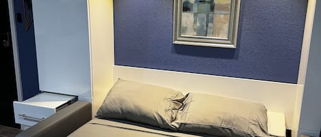 1 chambre, fer et planche Ă repasser, Wi-Fi, draps fournis