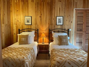 2 bedrooms, WiFi, bed sheets - Casa da Terra Alta (Santo Amaro)