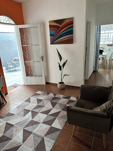 House in Aparecida, SP, 5 to 10 minutes from the Basilica and 5 minutes from Porto Itaguaçu.