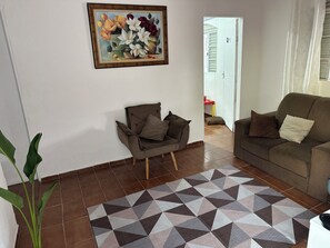 Interior - House in Aparecida, SP, 5 to 10 minutes from the Basilica and 5 minutes from Porto Itaguaçu. (Aparecida)