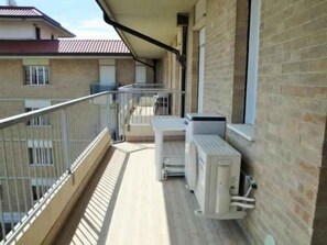 Property grounds - Holiday apartment with air conditioning and balcony with side sea view (Lido di Jesolo)