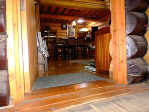Lobby - Hitomoshi no Sato (Nanae)