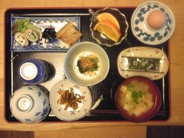 Comida y bebida