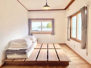 Interior - Tsubaki House (Hakodate)