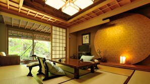 Interior - Chikumanoyu Shigenoya (Chikuma)