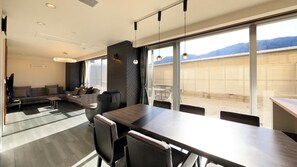 Dining - Point Vacation Gero (Gero)
