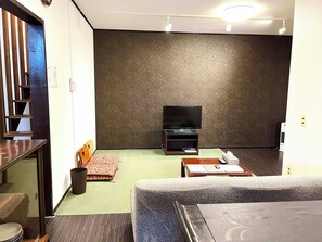 Living area - Green House Goryokaku (Hakodate)
