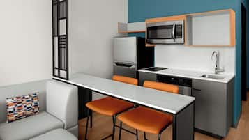 Full-sized fridge, microwave, freezer, ice maker