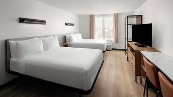 Studio Suite, 1 Bedroom | Hypo-allergenic bedding, in-room safe, laptop workspace, blackout drapes