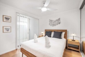 Room - Beachside Bliss on Sixth Ave (Sunshine Coast)
